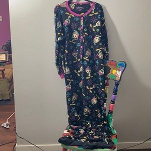 XL Looney Tunes onsie with feet